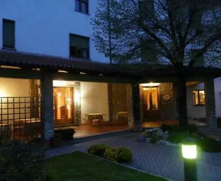 La Piccola Stazione ホテル