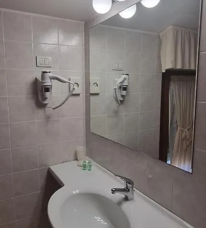 La Piccola Stazione 3* トッリータ・ディ・シエーナ